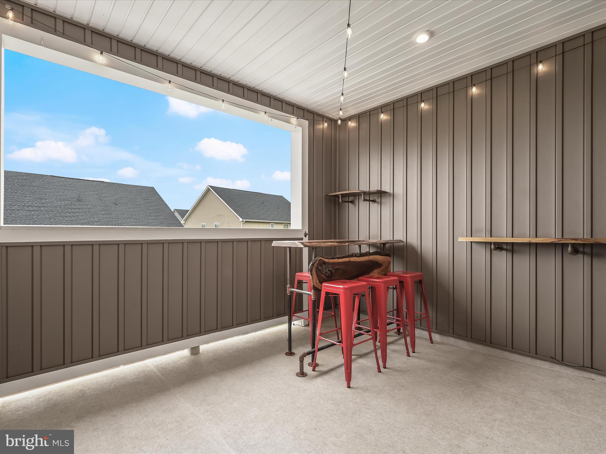 7330 Isabella Road Laurel, MD 20723 - Photo 13 of 47 a room with furniture