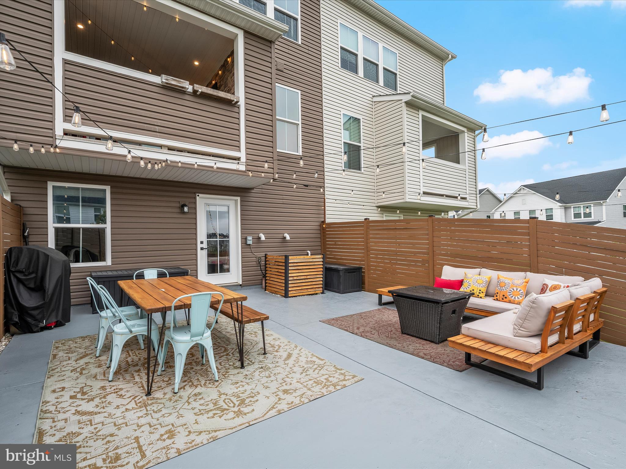 7330 Isabella Road Laurel, MD 20723 - Photo 38 of 47 a backyard of a house with seating space