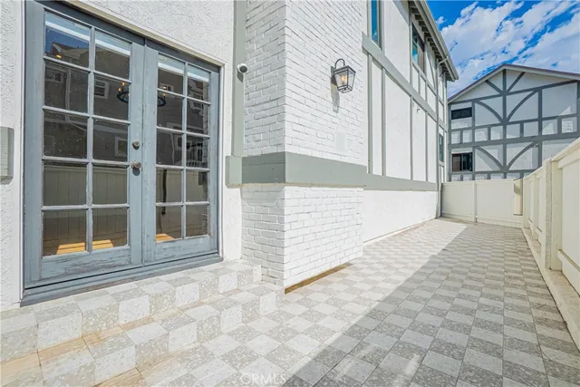 $1,999,000 | 716 South Broadway, Unit A, Redondo Beach, CA 90277