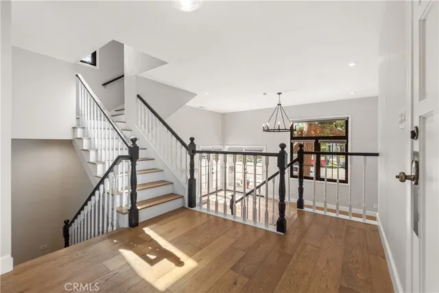 $1,999,000 | 716 South Broadway, Unit A, Redondo Beach, CA 90277