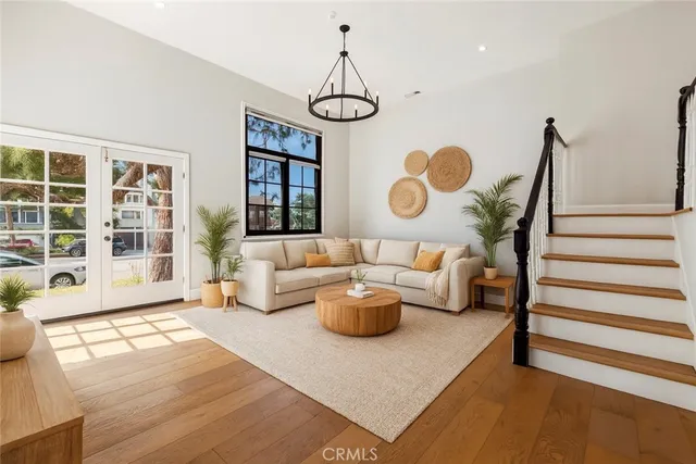 $1,999,000 | 716 South Broadway, Unit A, Redondo Beach, CA 90277