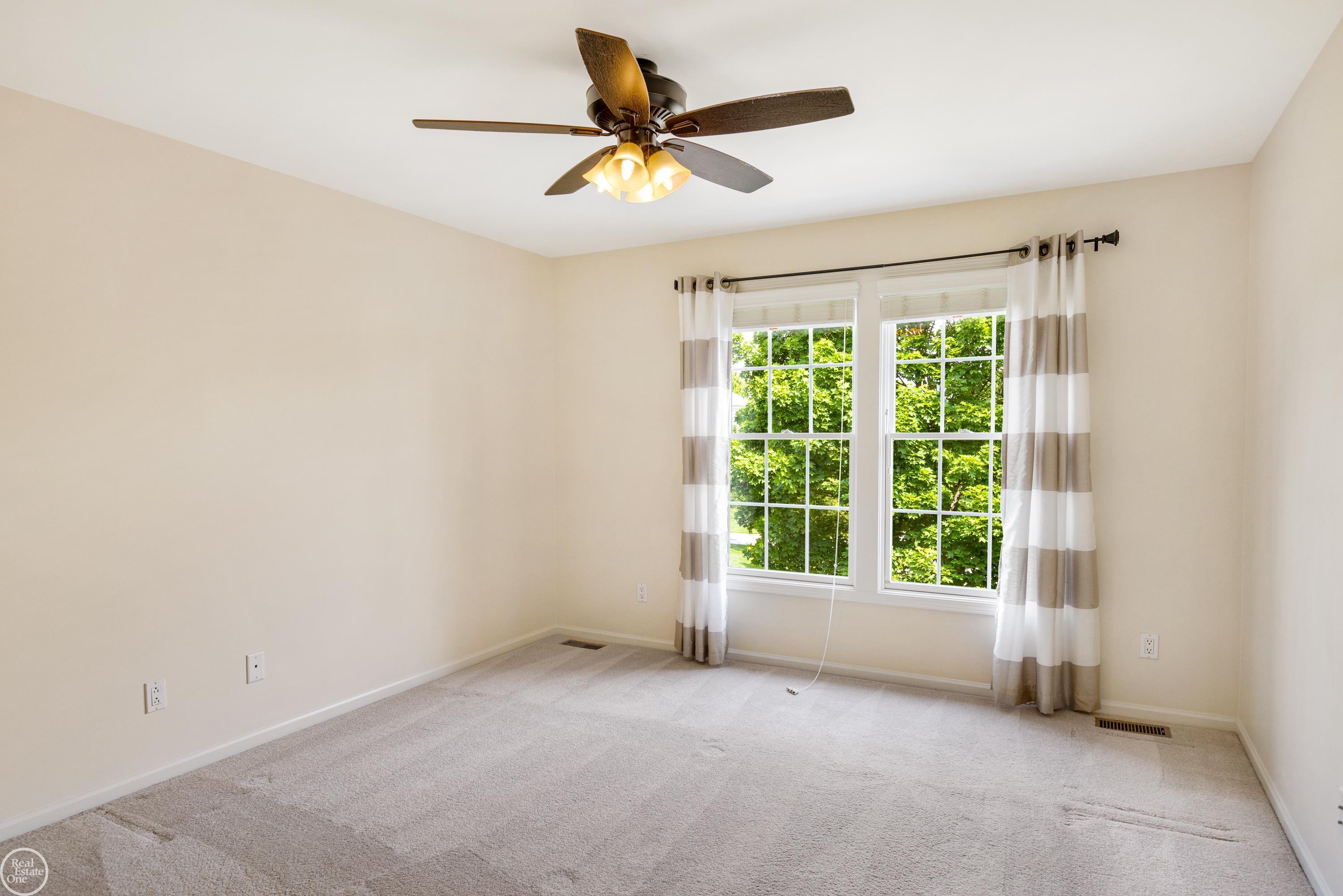 2463 Selkirk Street Rochester, MI 48306 - Photo 52 of 87