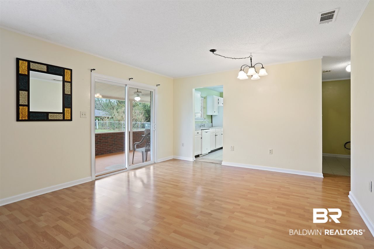 526 West Amanda Avenue Foley, AL 36535 - Photo 6 of 15