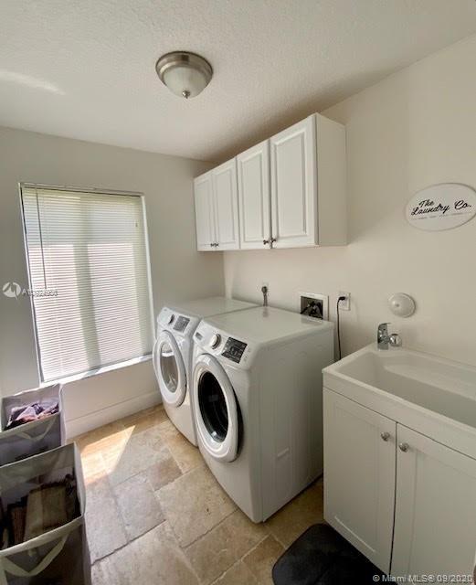 19715 Sedgefield Terrace Boca Raton, FL 33498 - Photo 28 of 43 Laundry room