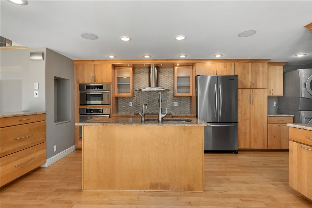 10 Heidi Road Lincoln, RI 02865 - Photo 5 of 48