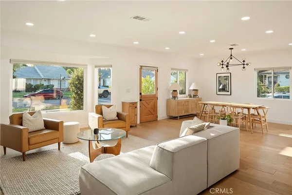 $1,899,000 | 5420 Wortser Avenue, Sherman Oaks, CA 91401