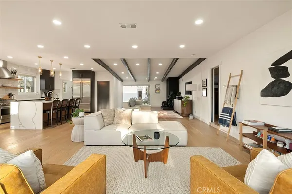 $1,899,000 | 5420 Wortser Avenue, Sherman Oaks, CA 91401