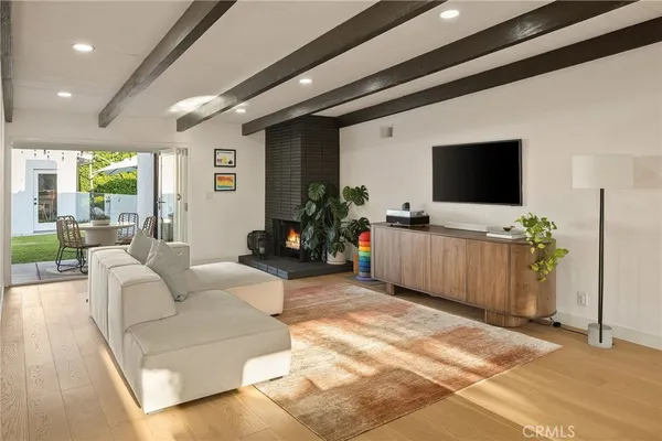 $1,899,000 | 5420 Wortser Avenue, Sherman Oaks, CA 91401