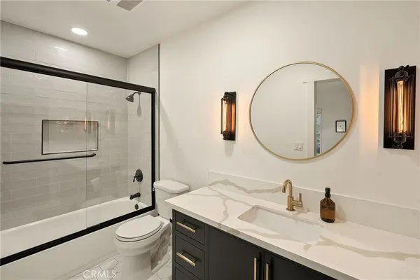 $1,899,000 | 5420 Wortser Avenue, Sherman Oaks, CA 91401