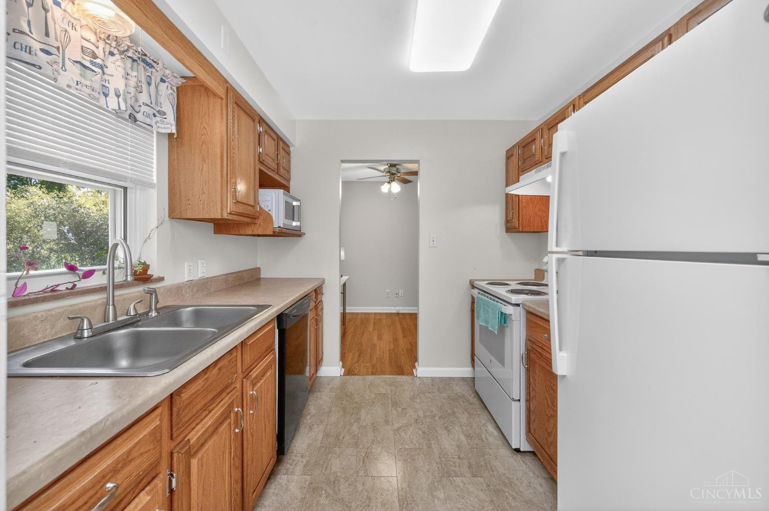 7987 West Chester Road West Chester, OH 45069 - Photo 15 of 37 Gallery Image 15