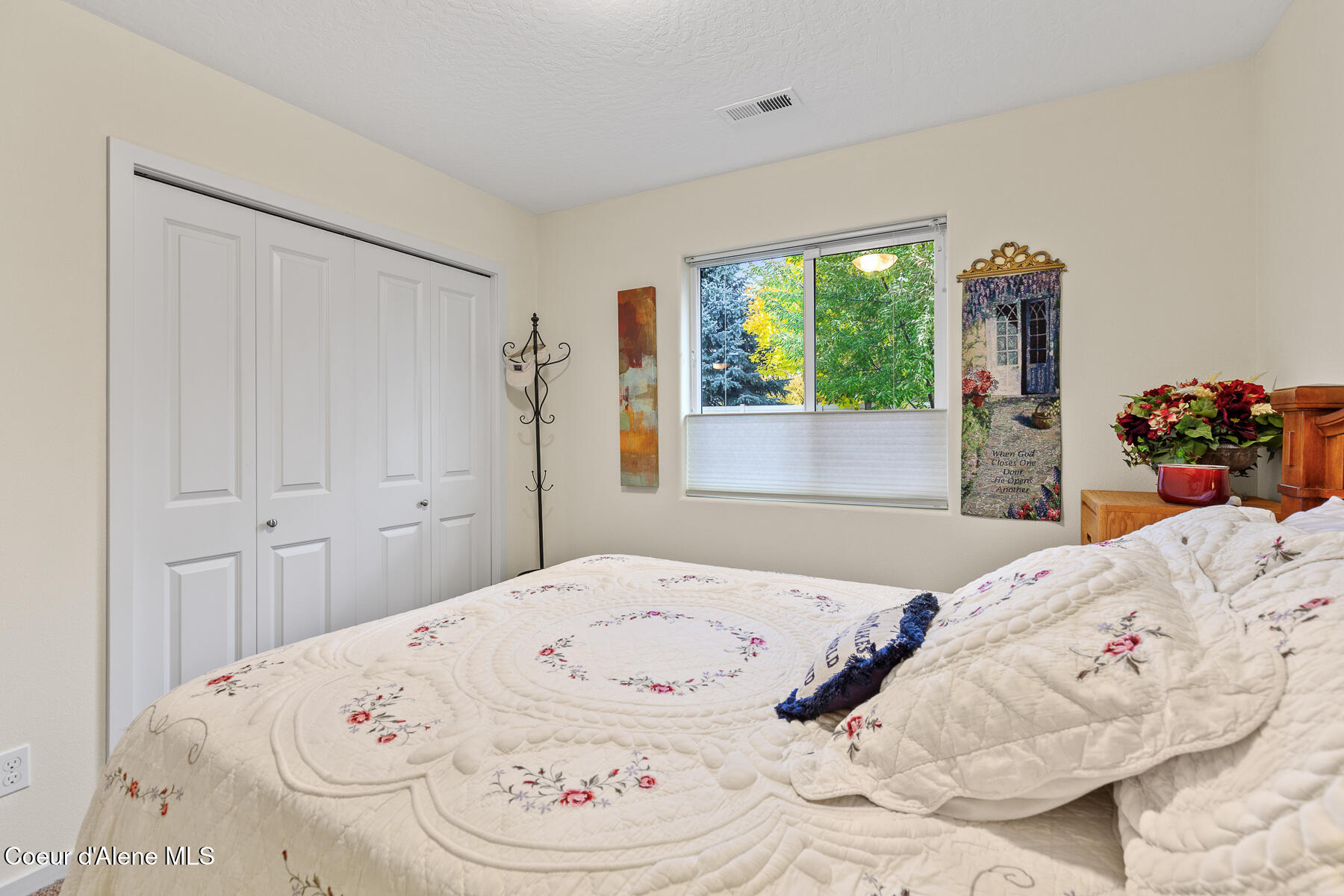 6254 Cornwall Street Coeur D'Alene, ID 83815 - Photo 19 of 35 Guest Bedroom 1a