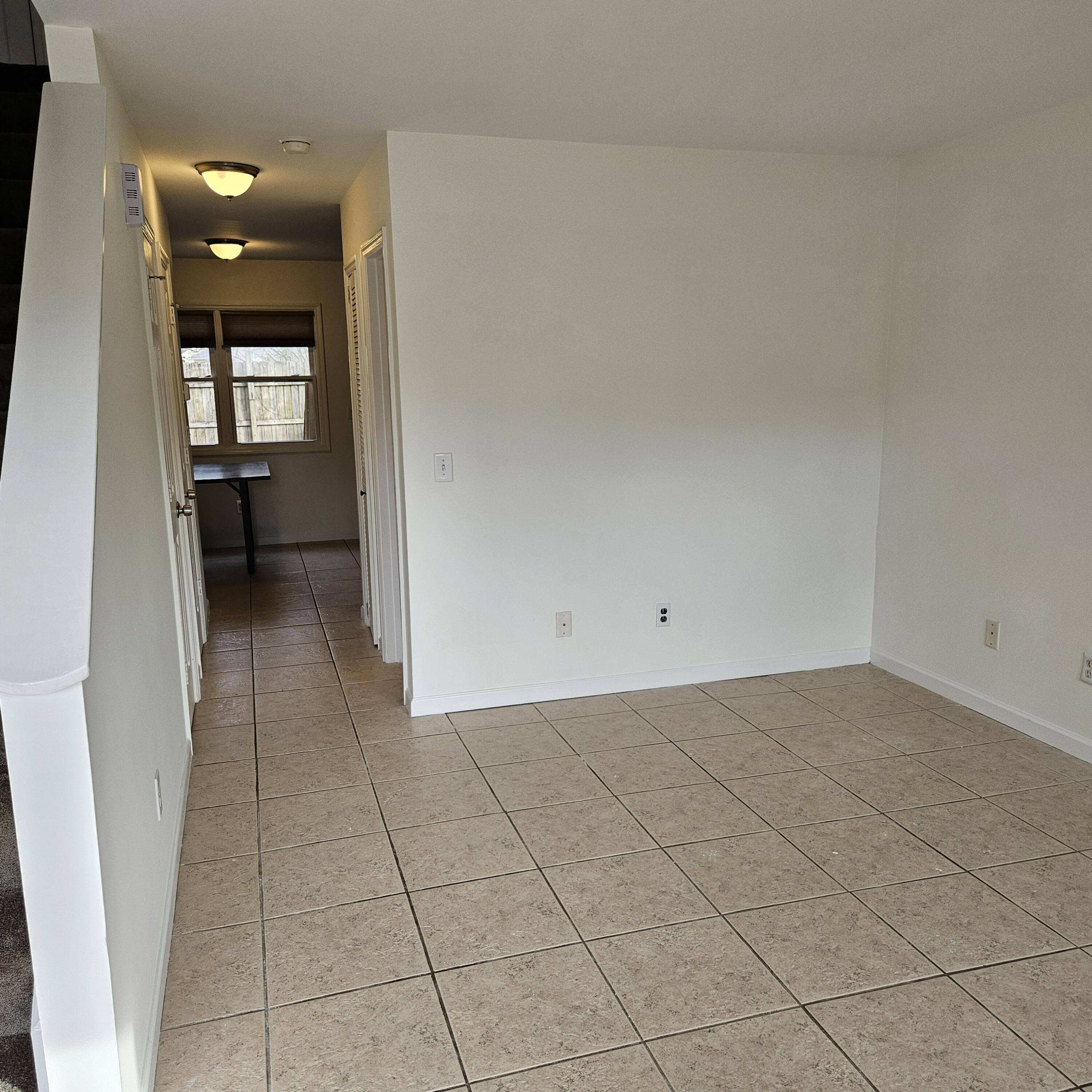 292 Fleming Road, Unit C Charleston, SC 29412 - Photo 4 of 18 20250205_155025