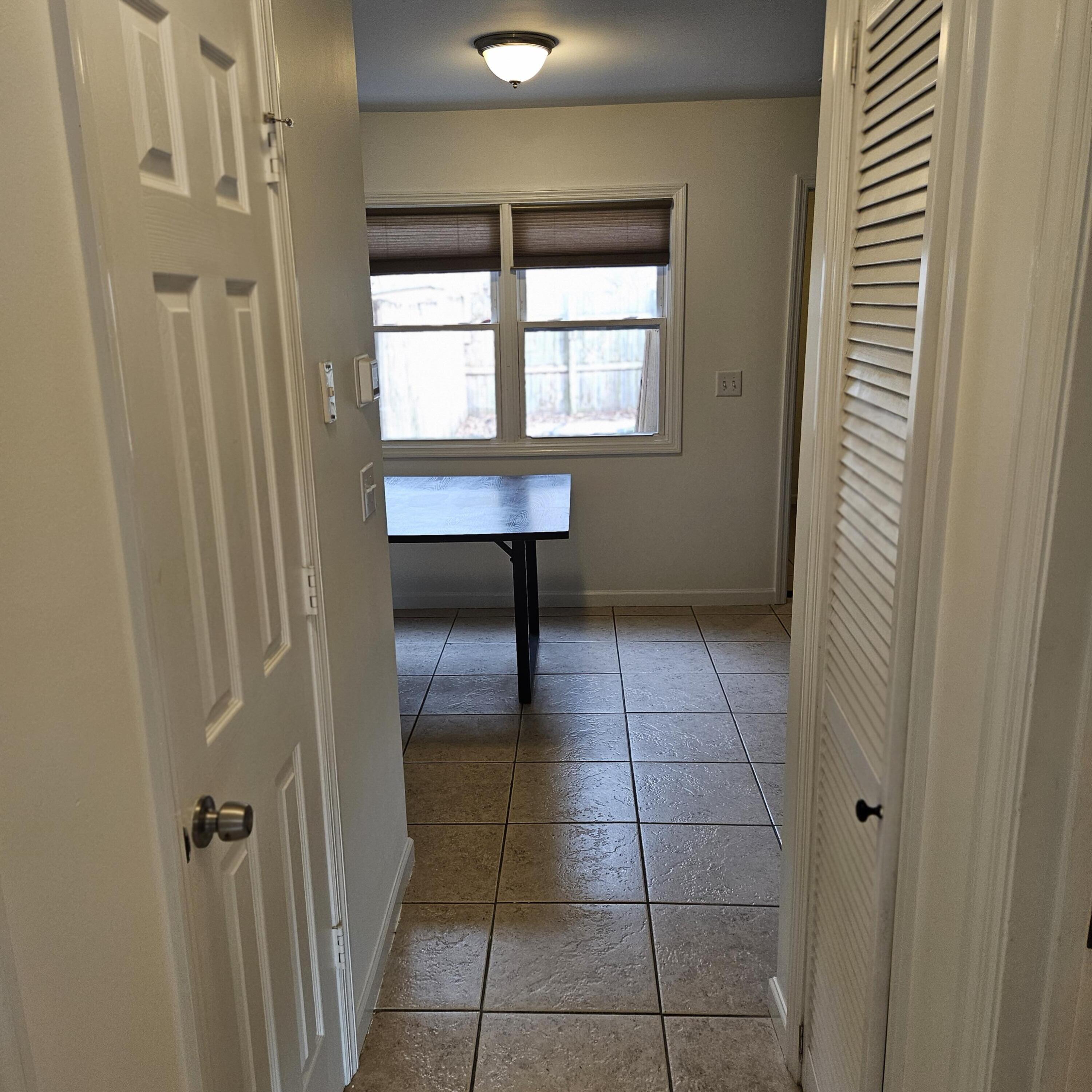 292 Fleming Road, Unit C Charleston, SC 29412 - Photo 9 of 18 20250205_155447