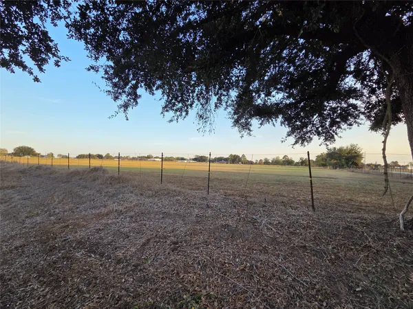 $1,300 | 31954 Rochen Road, Waller, TX 77484