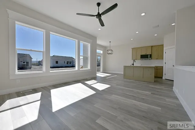 $395,000 | 3178 Peacock Lane, Ammon, ID 83406