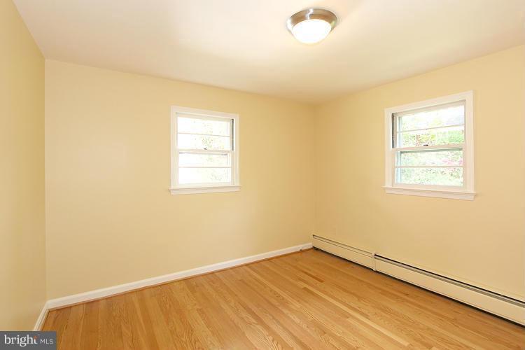 18 Sunnyside Road Silver Spring, MD 20910 - Photo 14 of 25 Bedroom