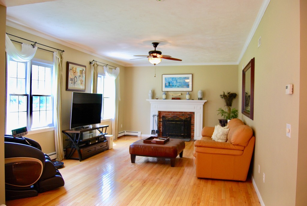 41 Lexington Drive Acton, MA 01720 - Photo 2 of 23