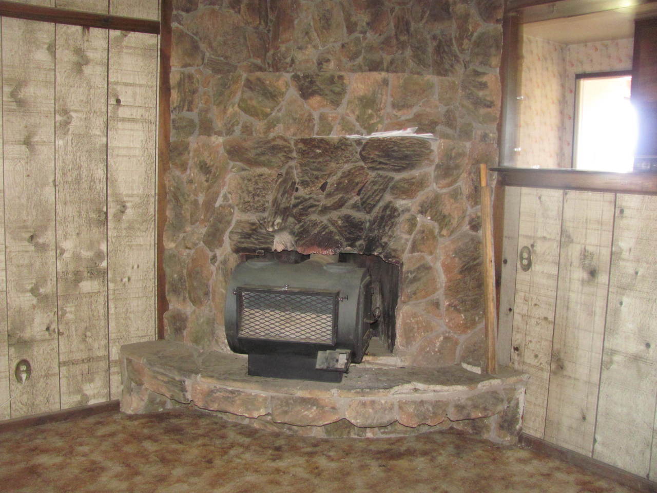 5128 Deschutes Road Anderson, CA 96007 - Photo 3 of 31 woodstove