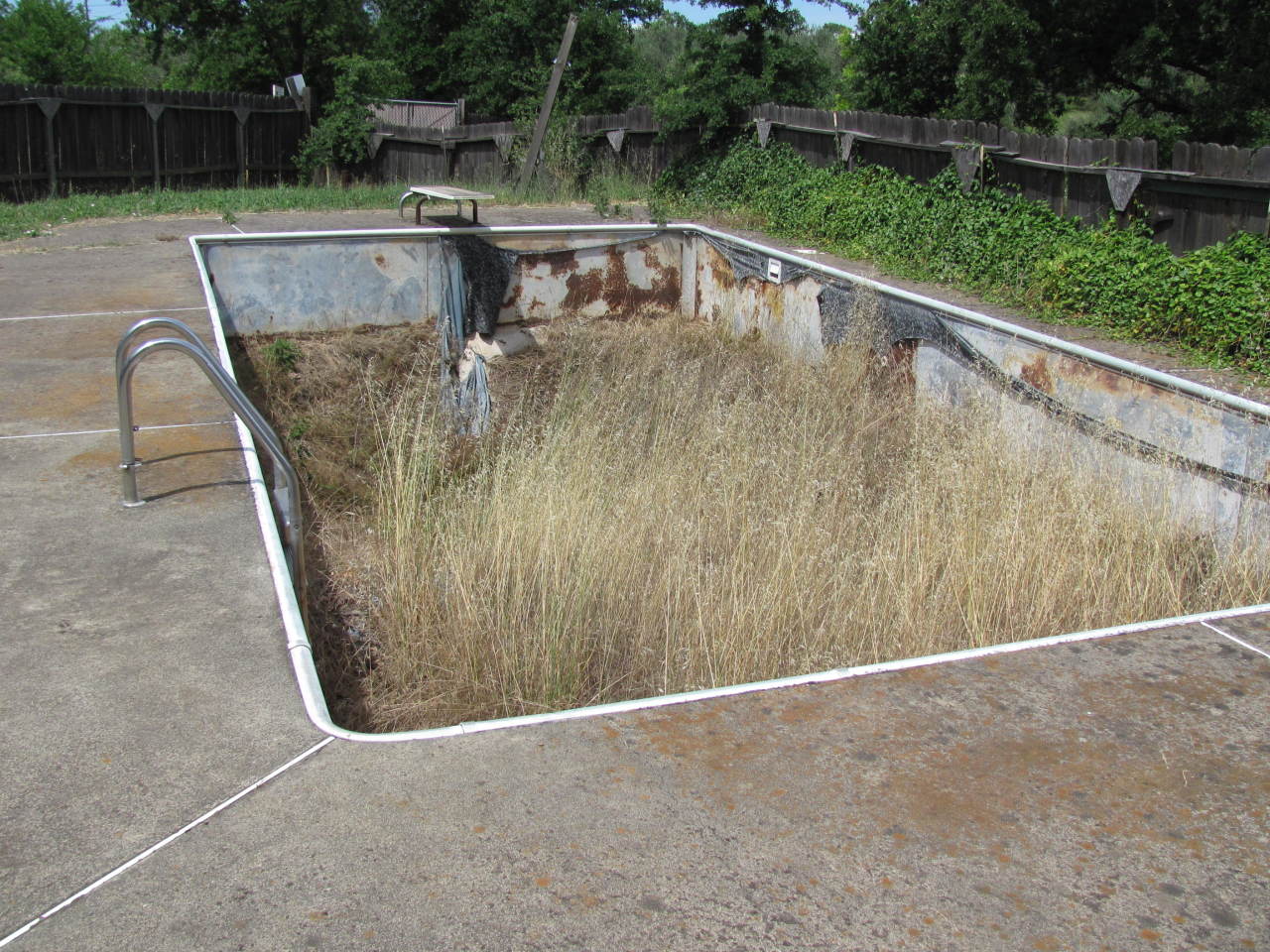 5128 Deschutes Road Anderson, CA 96007 - Photo 6 of 31 pool remnants