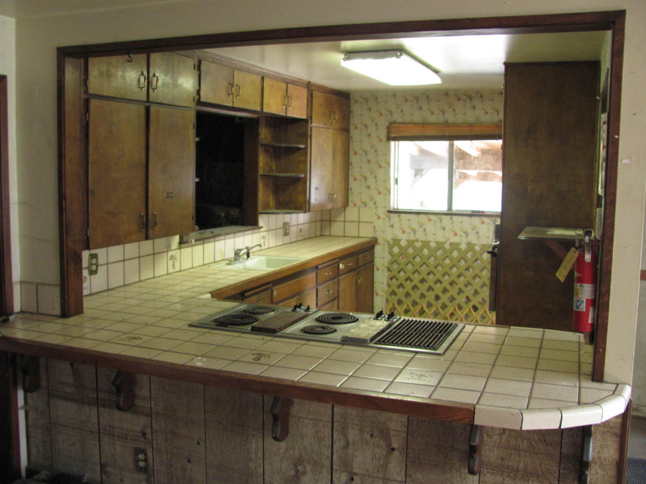 5128 Deschutes Road Anderson, CA 96007 - Photo 7 of 31 kitchen
