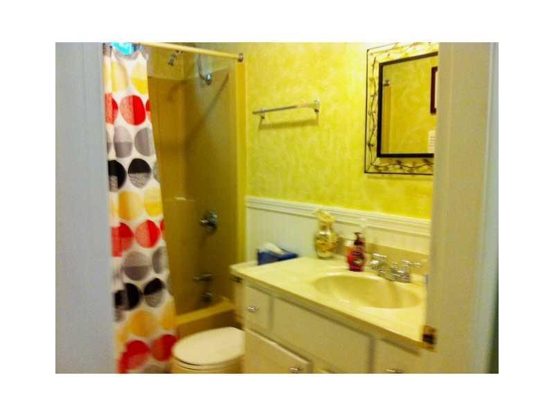 12 Juniper Road Brunswick, ME 04011 - Photo 16 of 18 Bathroom. The main bath offers a...