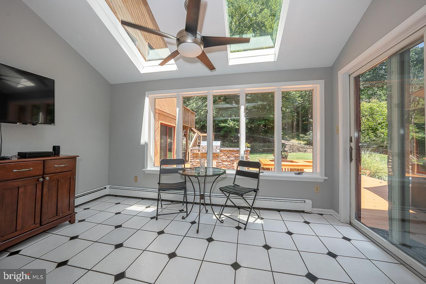180 Upper Gulph Road Wayne, PA 19087 - Photo 47 of 86 Kitchen breakfast room