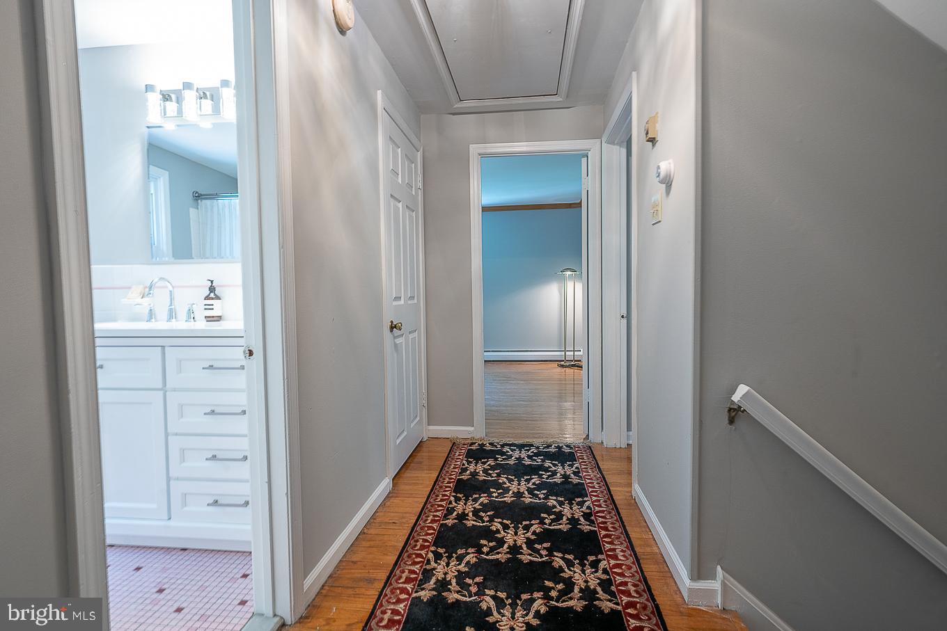 180 Upper Gulph Road Wayne, PA 19087 - Photo 84 of 86 upstairs hallway