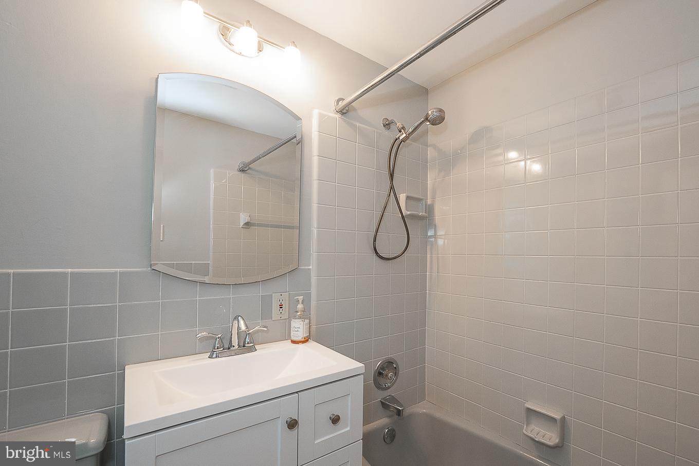 180 Upper Gulph Road Wayne, PA 19087 - Photo 86 of 86 bathroom 3