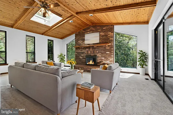 $690,000 | 241 Sundew Lane, Pasadena, MD 21122