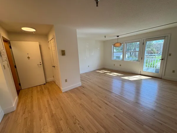 $475,000 | 53 Lyme Road, Unit 27, Hanover, NH 03755