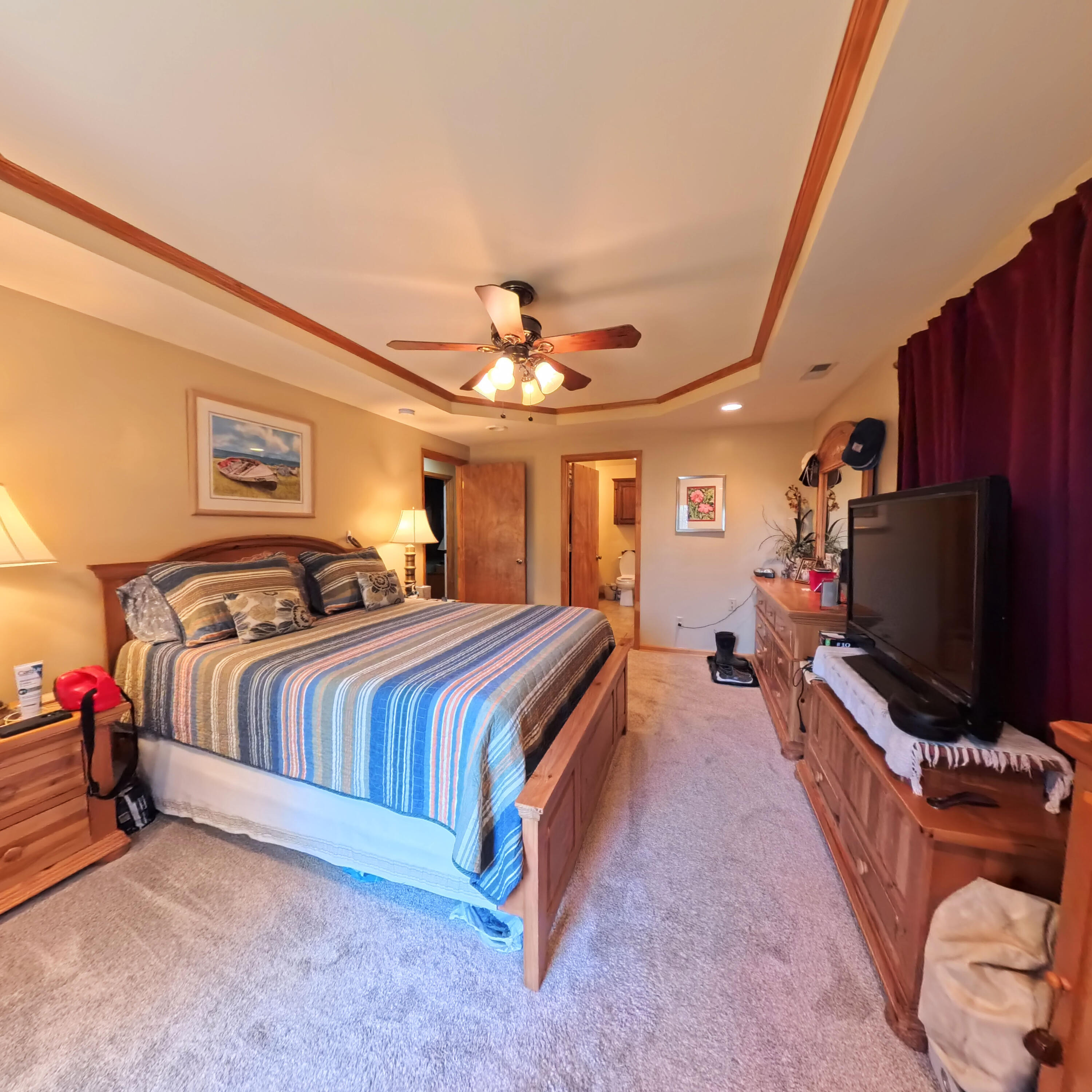 975 Red River Road Irvine, KY 40336 - Photo 14 of 71 The owner's suite