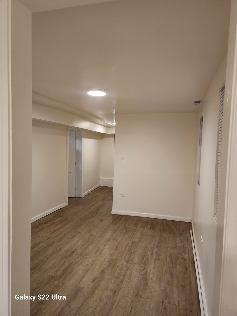 8909 South Houston Avenue Chicago, IL 60617 - Photo 18 of 19