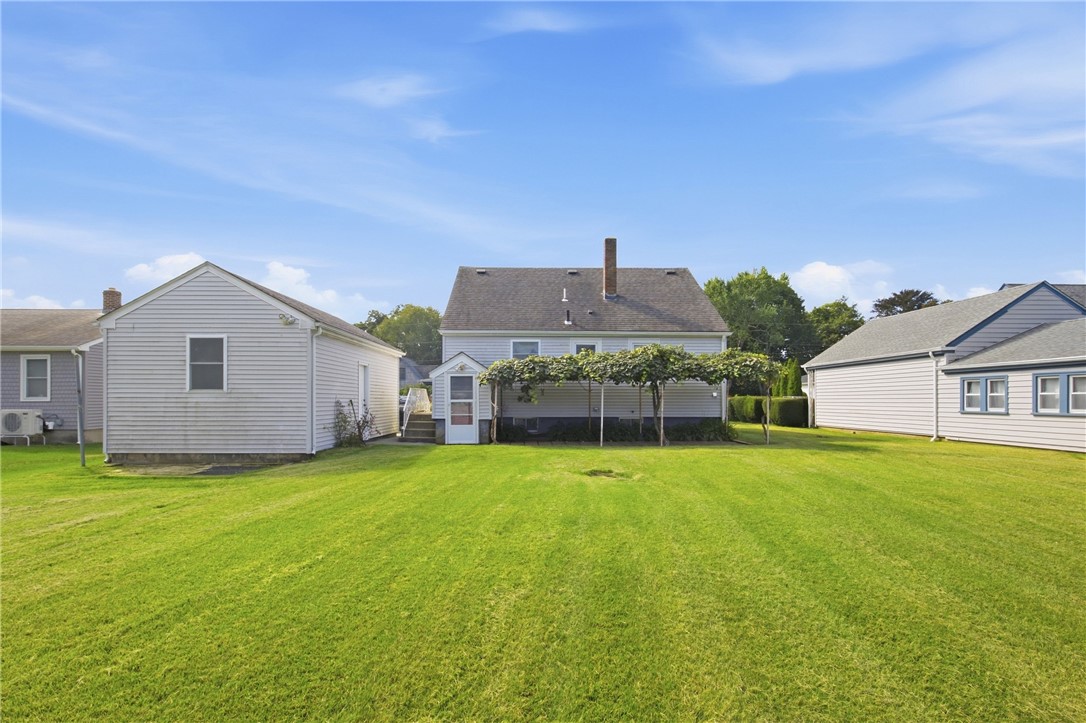 136 Durfee Road Tiverton, RI 02878 - Photo 32 of 39 Gallery Image 32