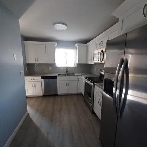 $1,800 | 4820 Lucerne Lakes Boulevard West, Unit 108, Lake Worth, FL 33467