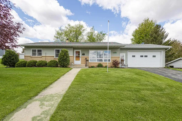 $219,900 | 325 Hazel Street, Belmont, WI 53510