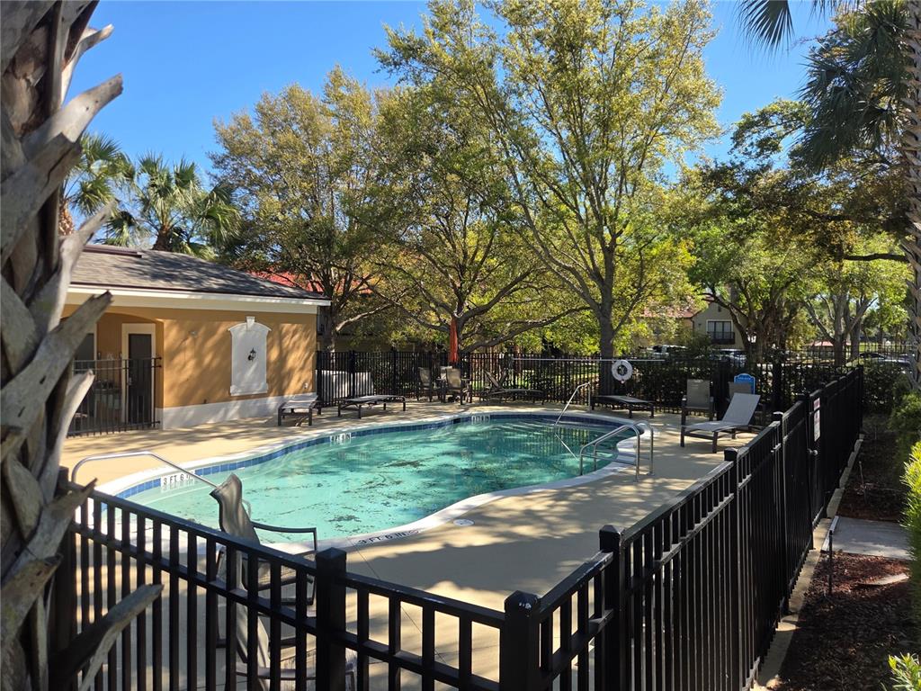 220 Maplebrook Drive Altamonte Springs, FL 32714 - Photo 27 of 39 Gallery Image 27