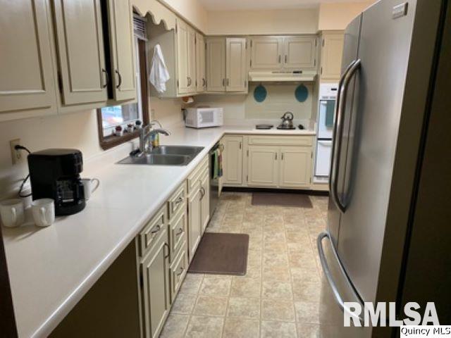 2916 Windy Hill Road Quincy, IL 62305 - Photo 8 of 16 Gallery Image 8