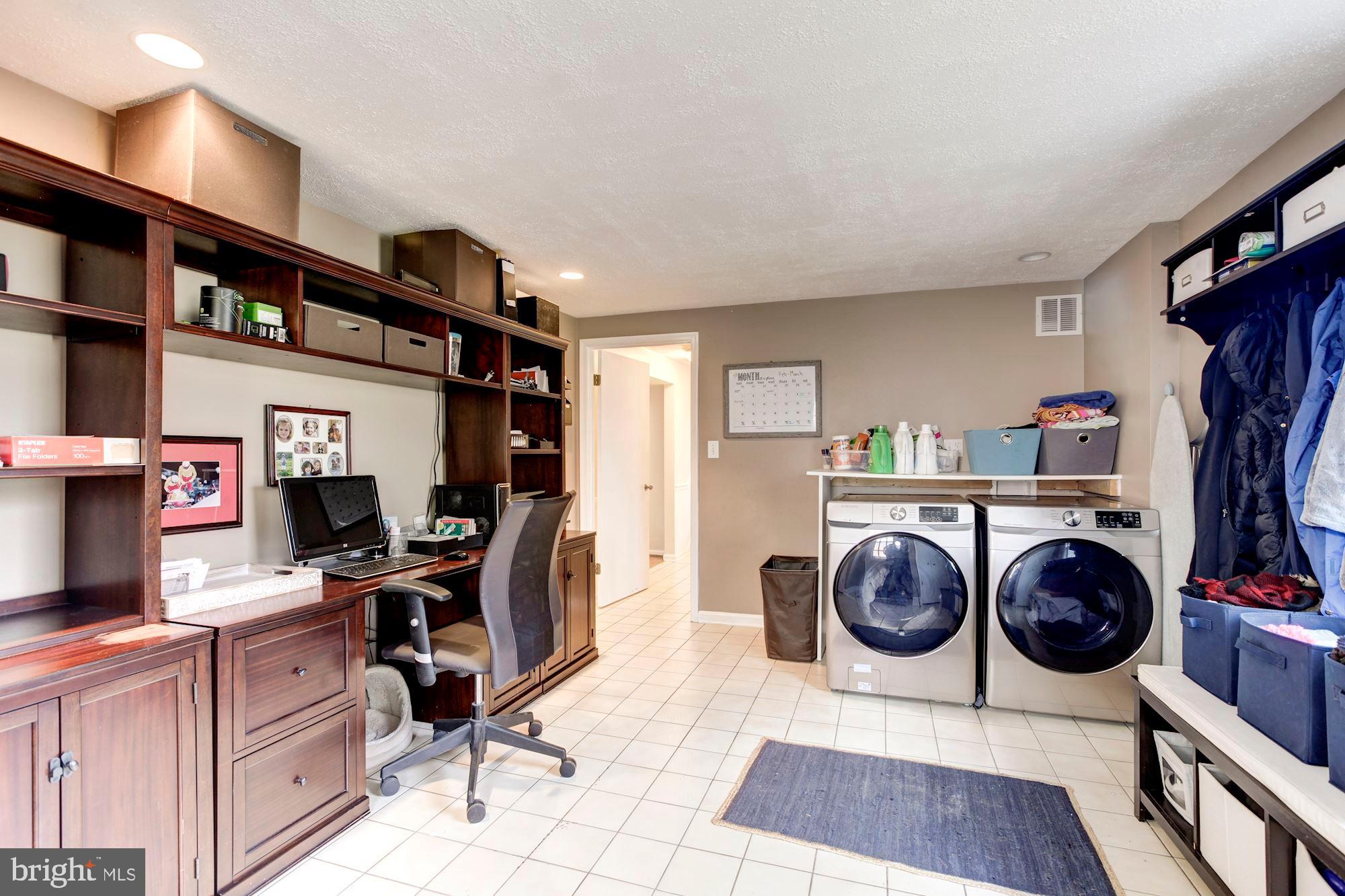 8306 Geneva Mason Road Potomac, MD 20854 - Photo 19 of 33 Mud Room / Laundry Room / Office