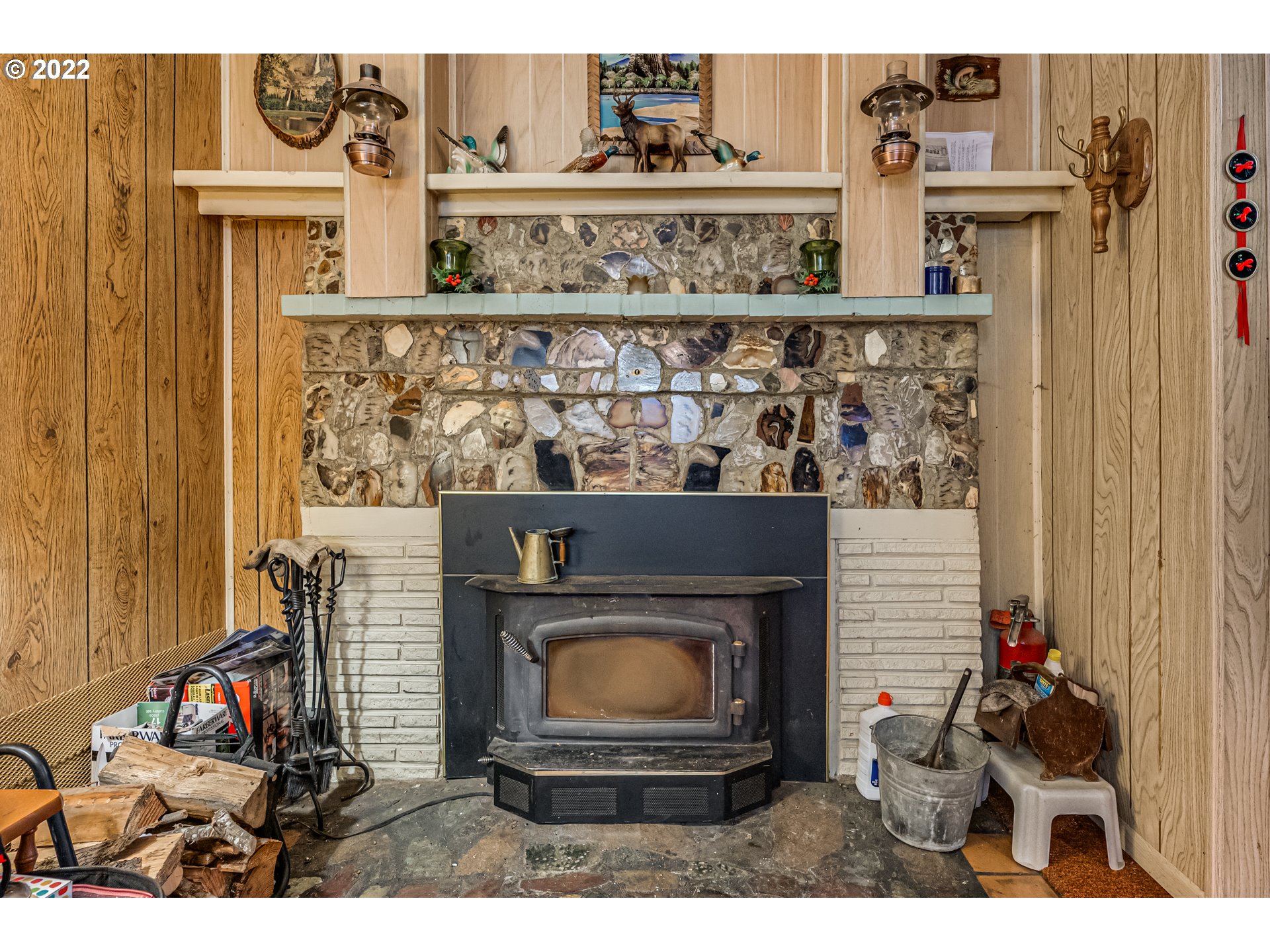402 Leete Road Carson, WA 98610 - Photo 8 of 26 Gallery Image 8
