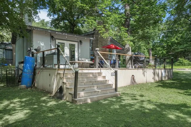 $1,900 | 624 Apache Trail, Tool, TX 75143