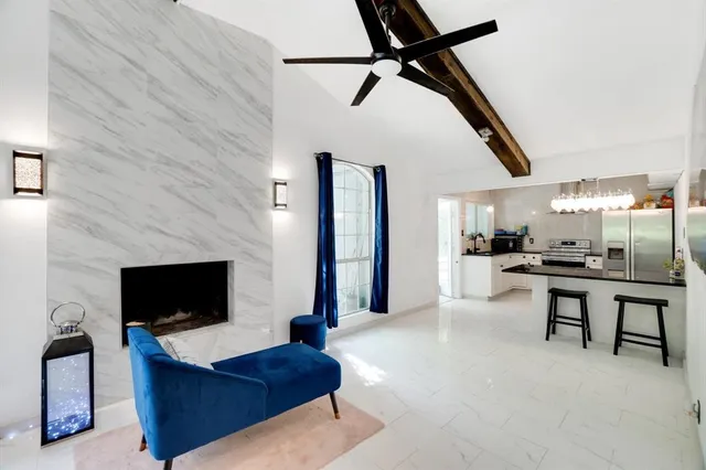 $1,900 | 624 Apache Trail, Tool, TX 75143