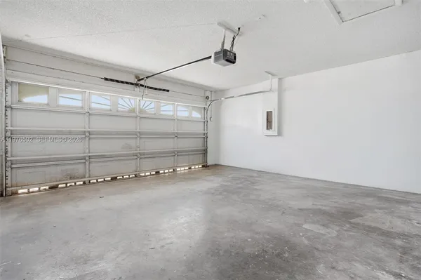 $4,300 | 922 Falling Water Road, Unit 922, Weston, FL 33326