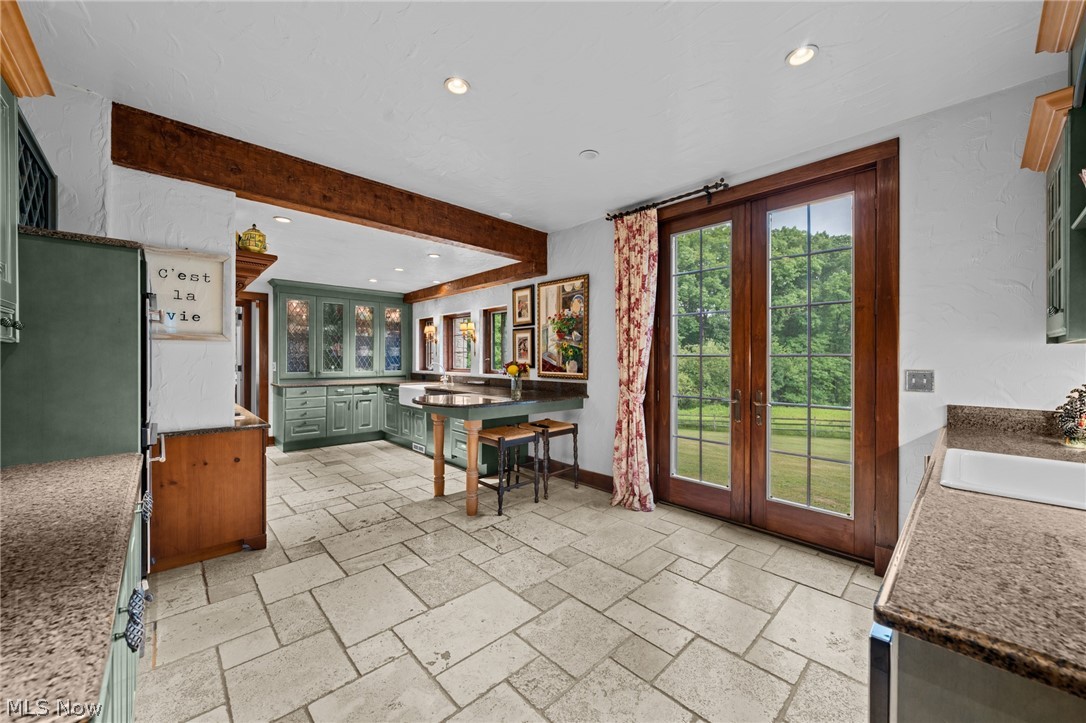5227 Som Center Road Solon, OH 44139 - Photo 9 of 48
