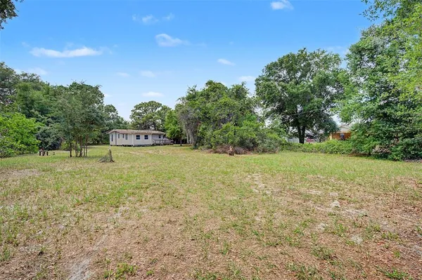 a view of a outdoor space and a yard