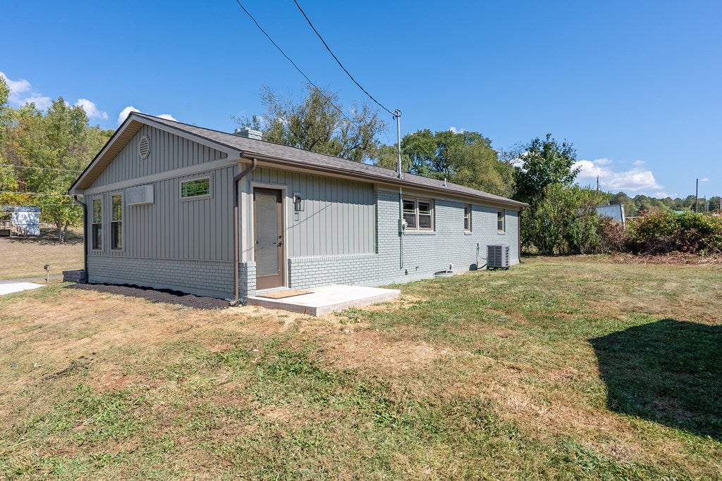 983 Sanders Mines Road Max Meadows, VA 24360 - Photo 64 of 75 Gallery Image 64