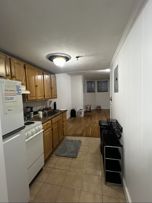 513 Beacon Street, Unit 1 Boston, MA 02215 - Photo 3 of 14