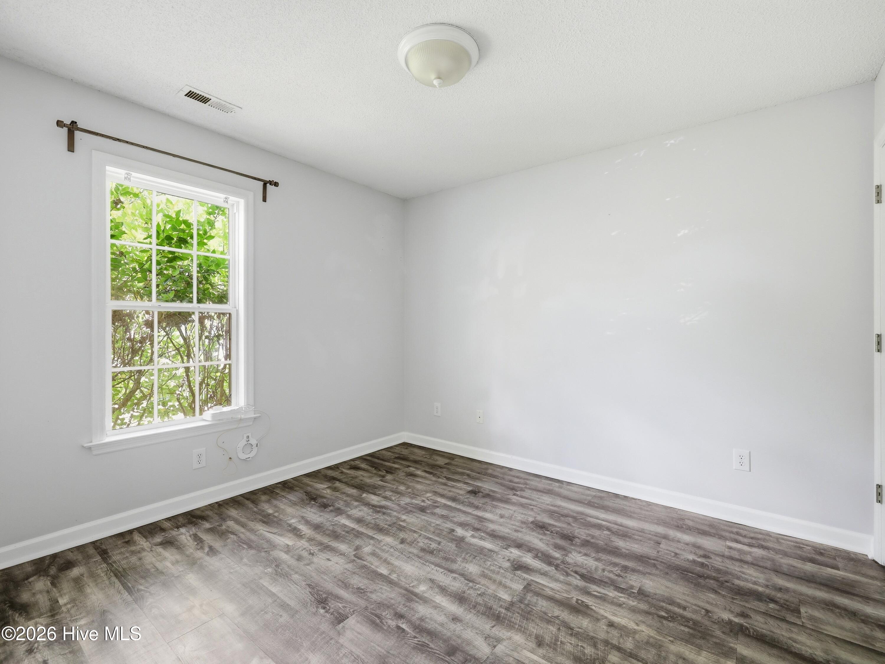 409 Spring Drive Jacksonville, NC 28540 - Photo 28 of 53