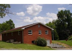 1302 Indian Ridge Road Johnson City, TN 37604 - Photo 3 of 9 Photo 3