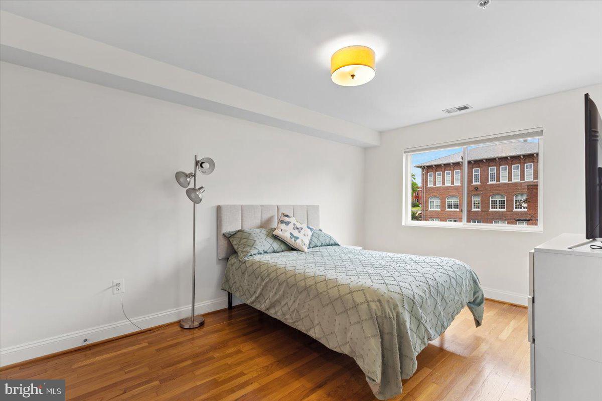 804 Taylor Street Northwest, Unit 403 Washington, DC 20011 - Photo 17 of 35