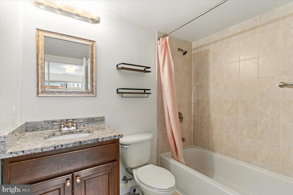 804 Taylor Street Northwest, Unit 403 Washington, DC 20011 - Photo 22 of 35